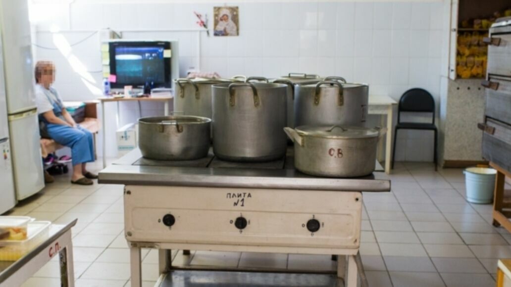 В Верещагино осудят повара школы, где массово отравились дети