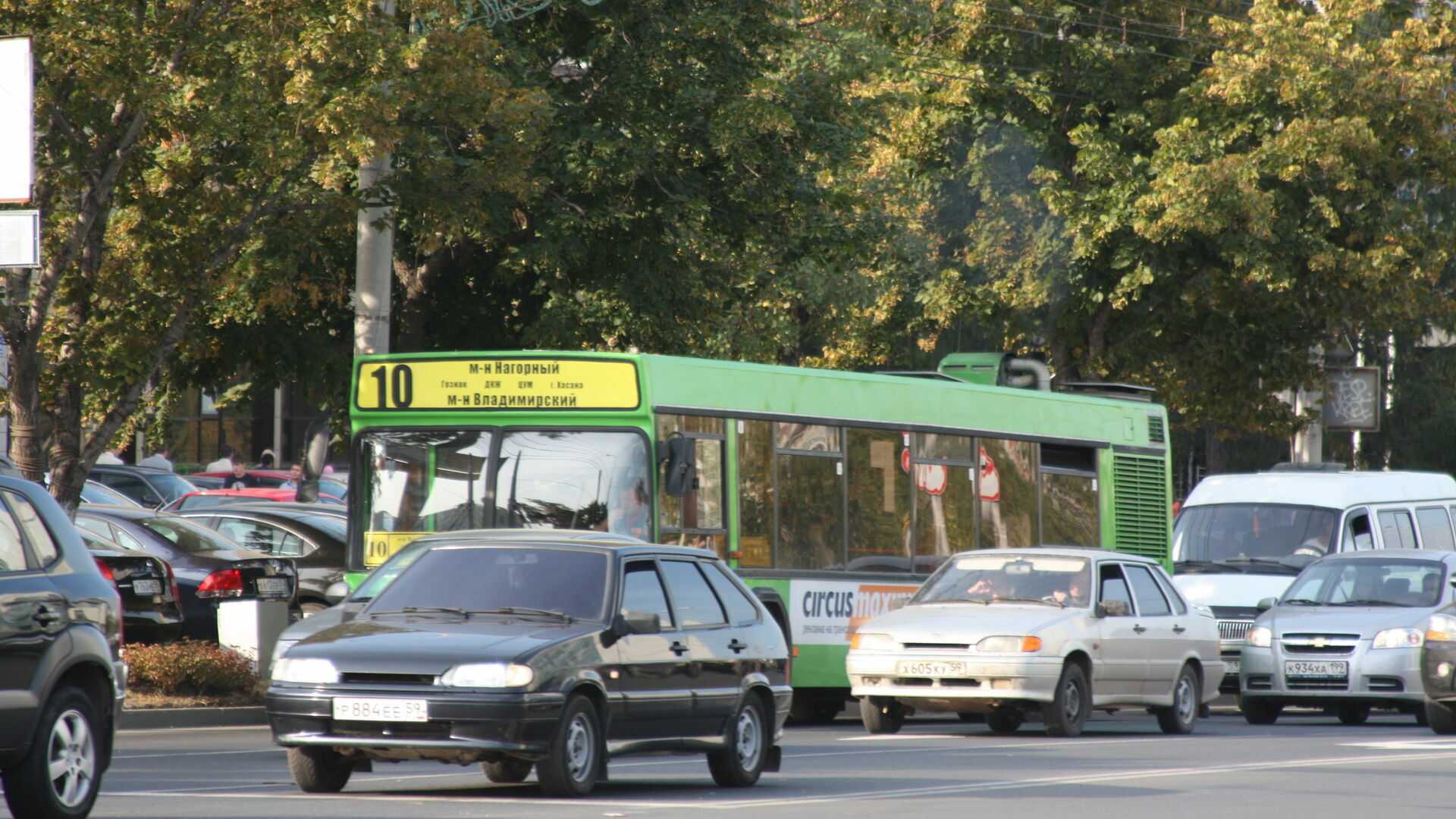 Из-за перекрытия нечетной стороны Комсомольского проспекта несколько автобусов изменят маршрут