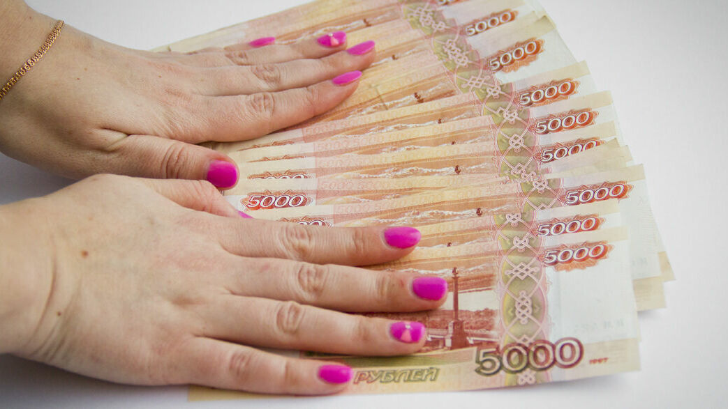 Женщине-альфонсу из Соликамска вынесли приговор за обман на 540 тысяч рублей