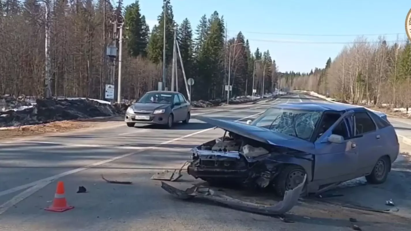 В Пермском крае пьяный водитель врезался в бетонное ограждение.