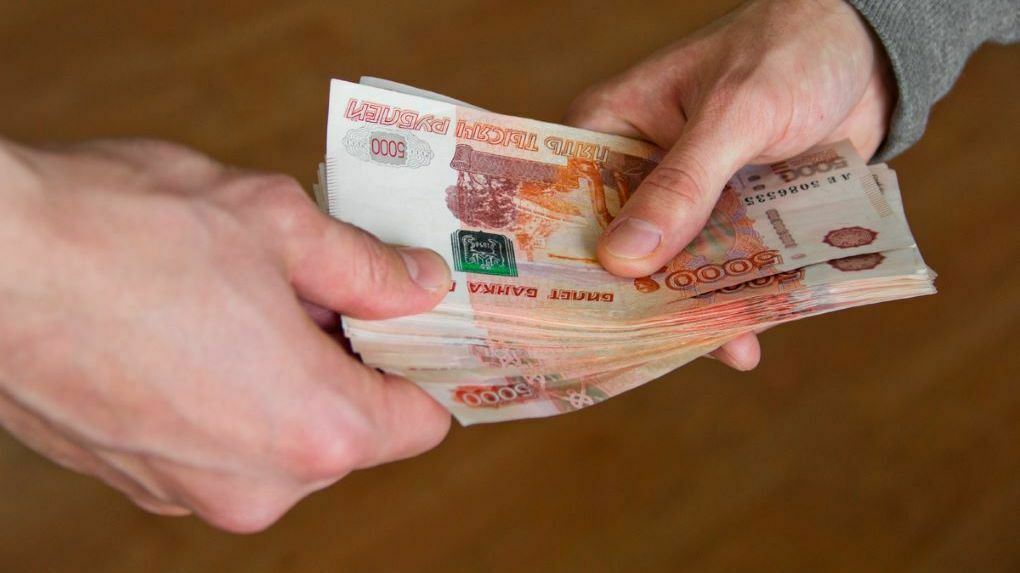 В Перми директор компании помог судебным приставам незаконно обналичить 3 миллиона рублей