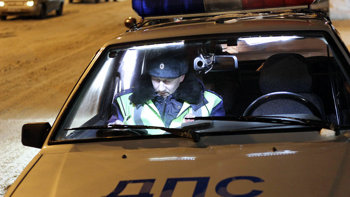 Пьяный житель Березников угнал такси