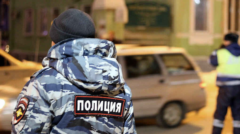 На севере Пермского края 27-летнего парня осудили за оскорбление полицейского