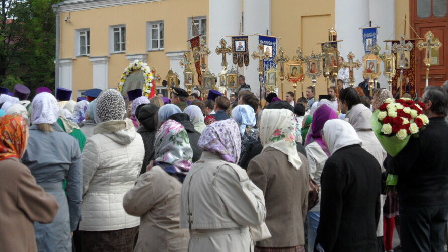 Несколько улиц Перми перекроют на время Крестного хода