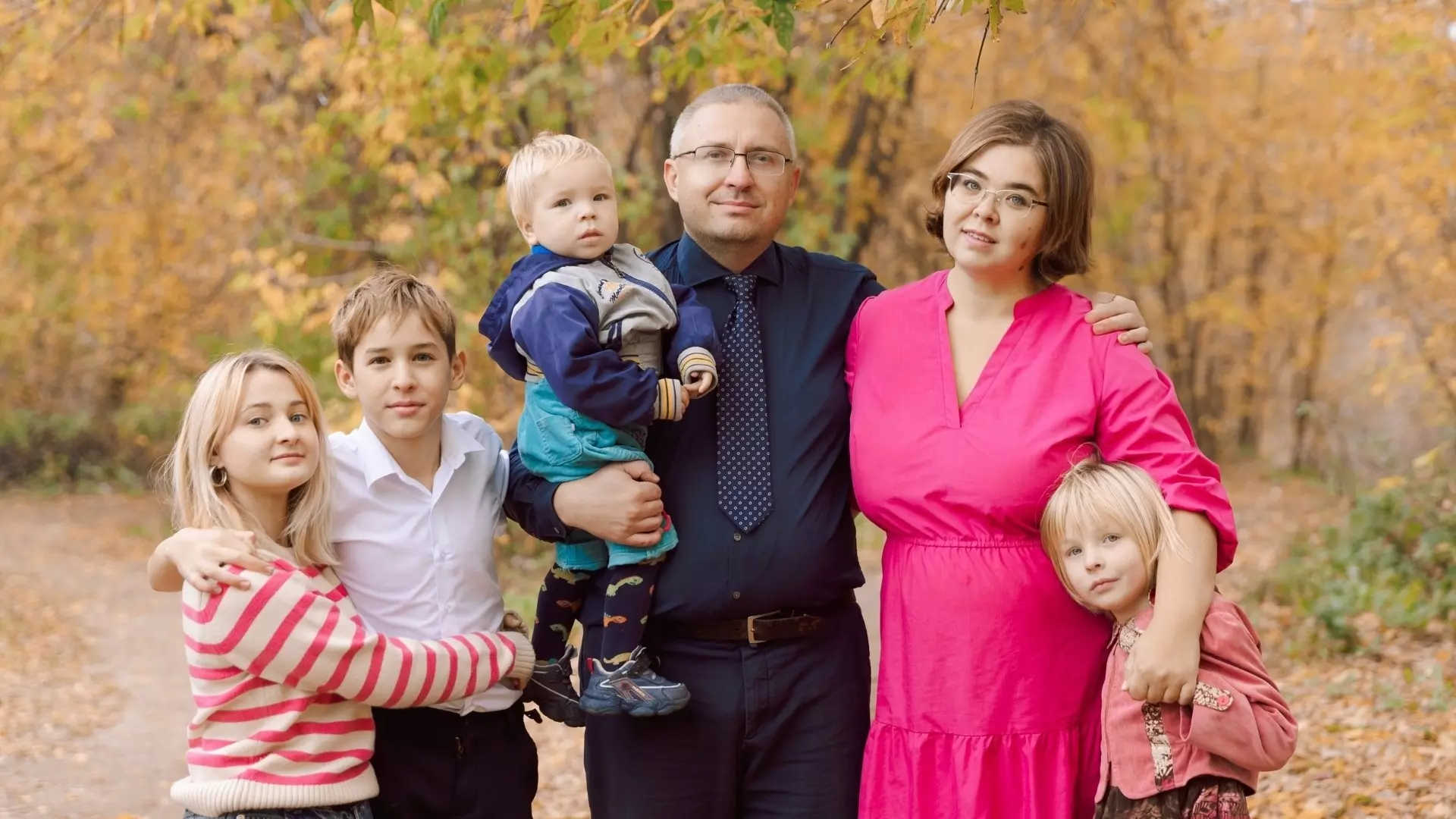 Мария Мухачева - сама многодетная мама, и знает, насколько важны пособия для поддержки семьи