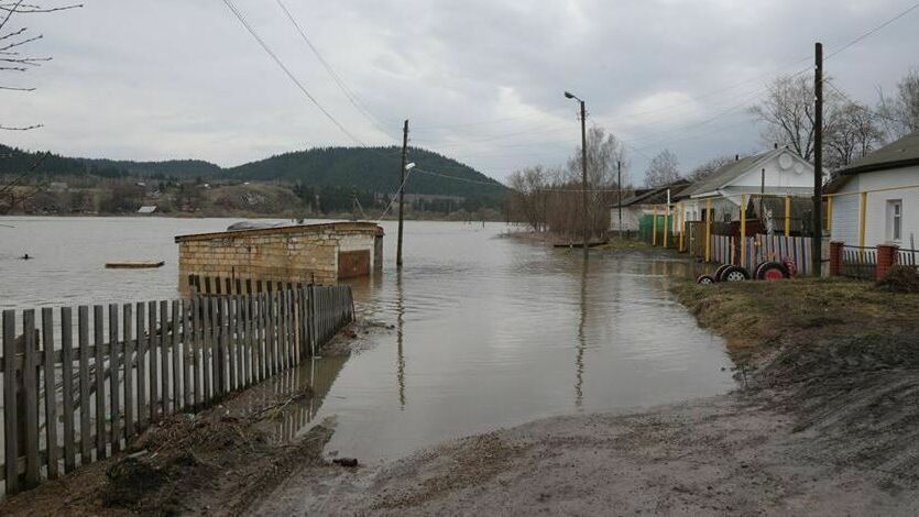 В Пермский край пришла большая вода. Несколько деревень уже «затопило»