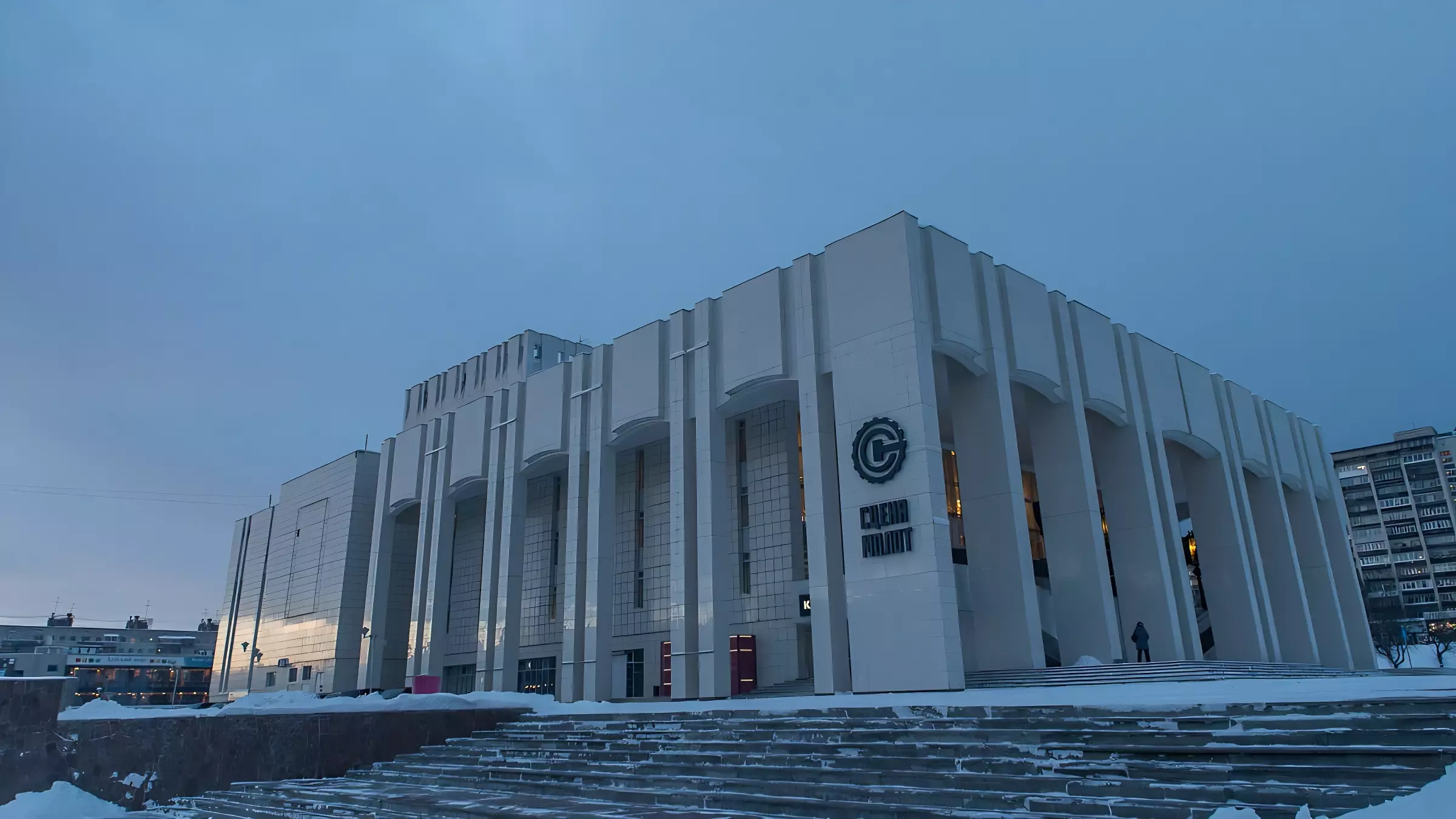 Театр-Театр ищет компанию для ремонта помещений почти за 2 миллиона рублей