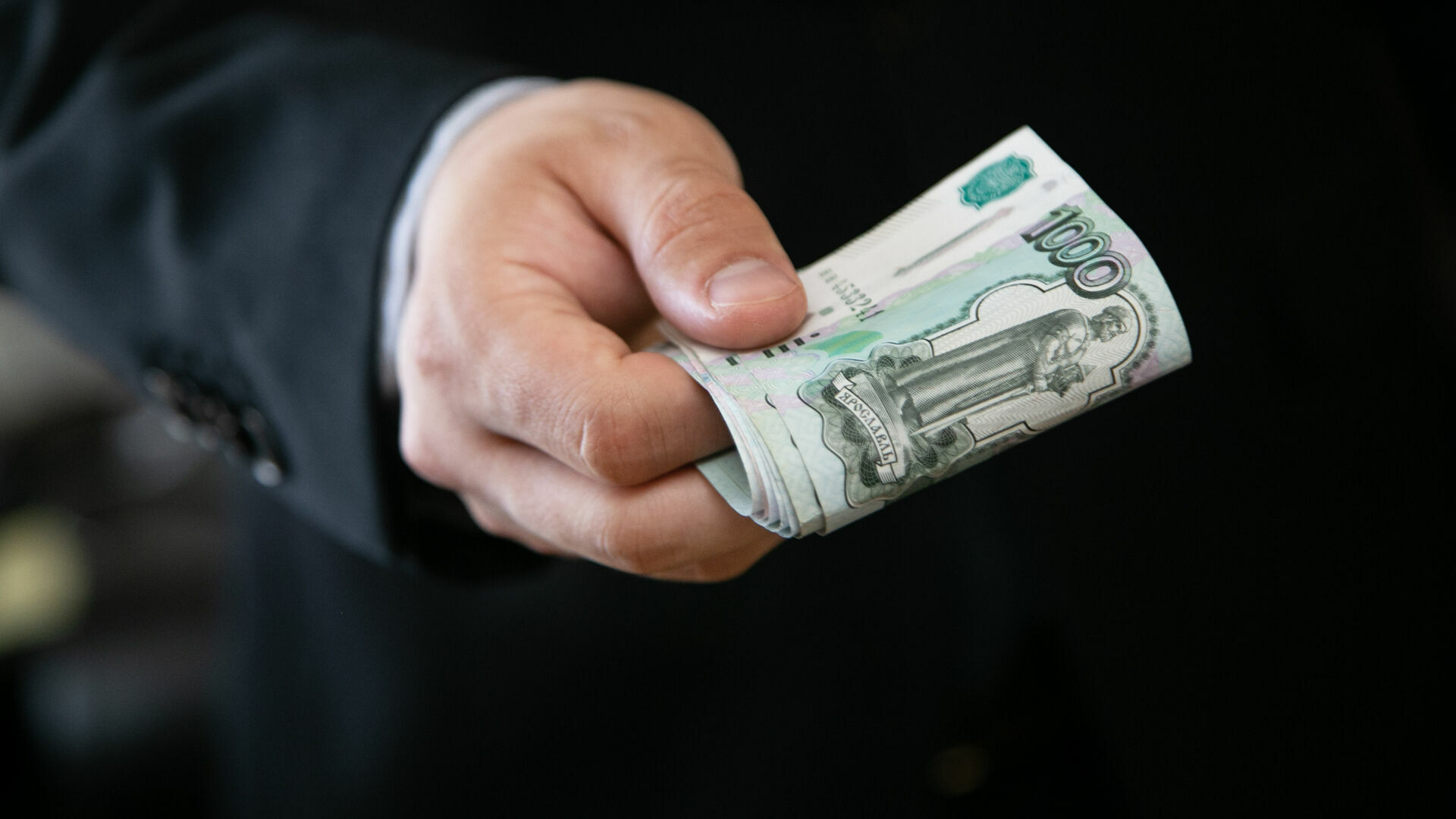 Бывший сотрудник РЖД в Березниках заплатит 3 миллиона рублей за взятку