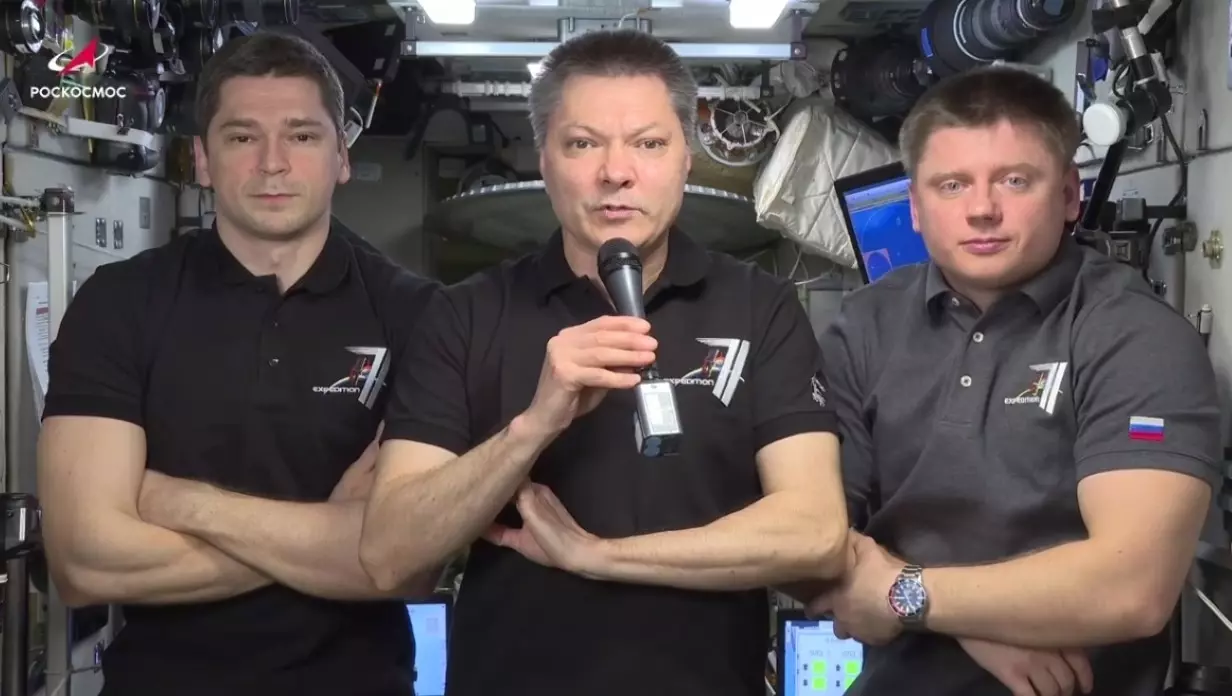 Космонавты на МКС поздравили землян с Днем космонавтики 12 апреля