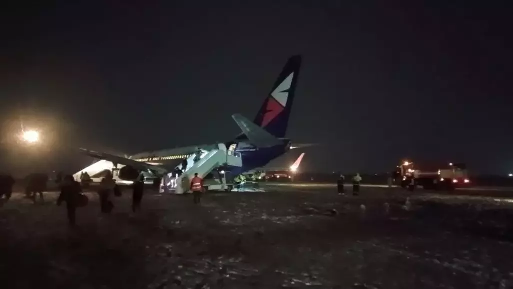 Пассажир рассказал подробности о происшествии с самолетом в Перми