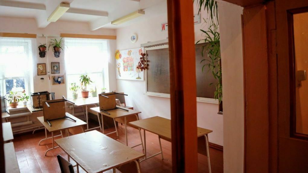 В Прикамье директор школы нарушил трудовые права подростков