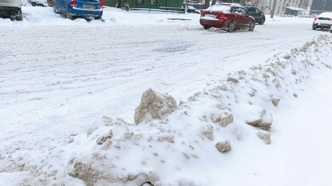 За ночь из Перми коммунальщики вывезли более 5 тысяч кубометров снега