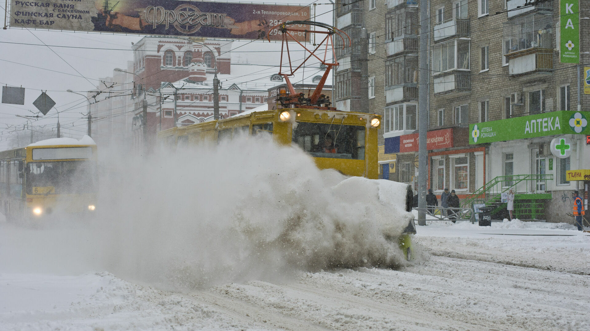 Предупреждения не помогли: из-за снегопада и ДТП Пермь встала в восьмибалльные пробки
