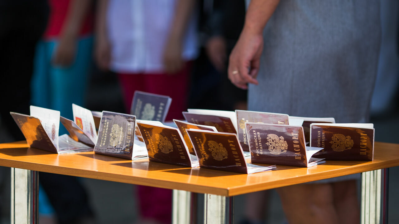 Шесть пермских чиновников предстанут перед судом за незаконную выдачу российских паспортов иностранцам