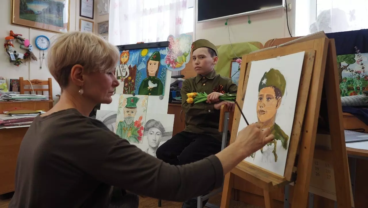 Пермские школьники приняли участие в патриотической акции «Портрет солдата»