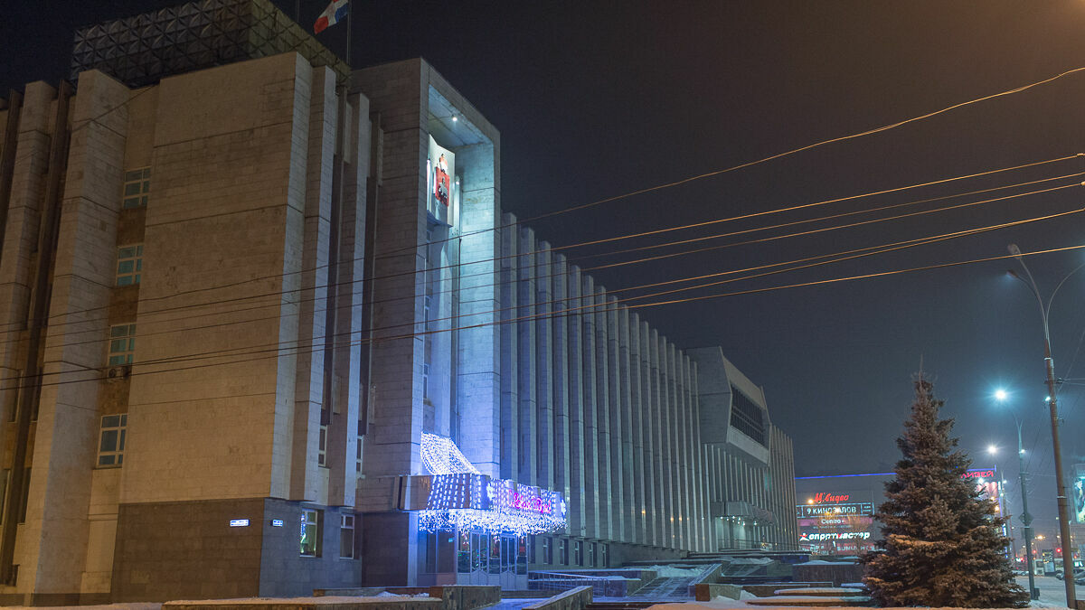 Зал в краевой администрации отремонтируют за 14,5 млн рублей