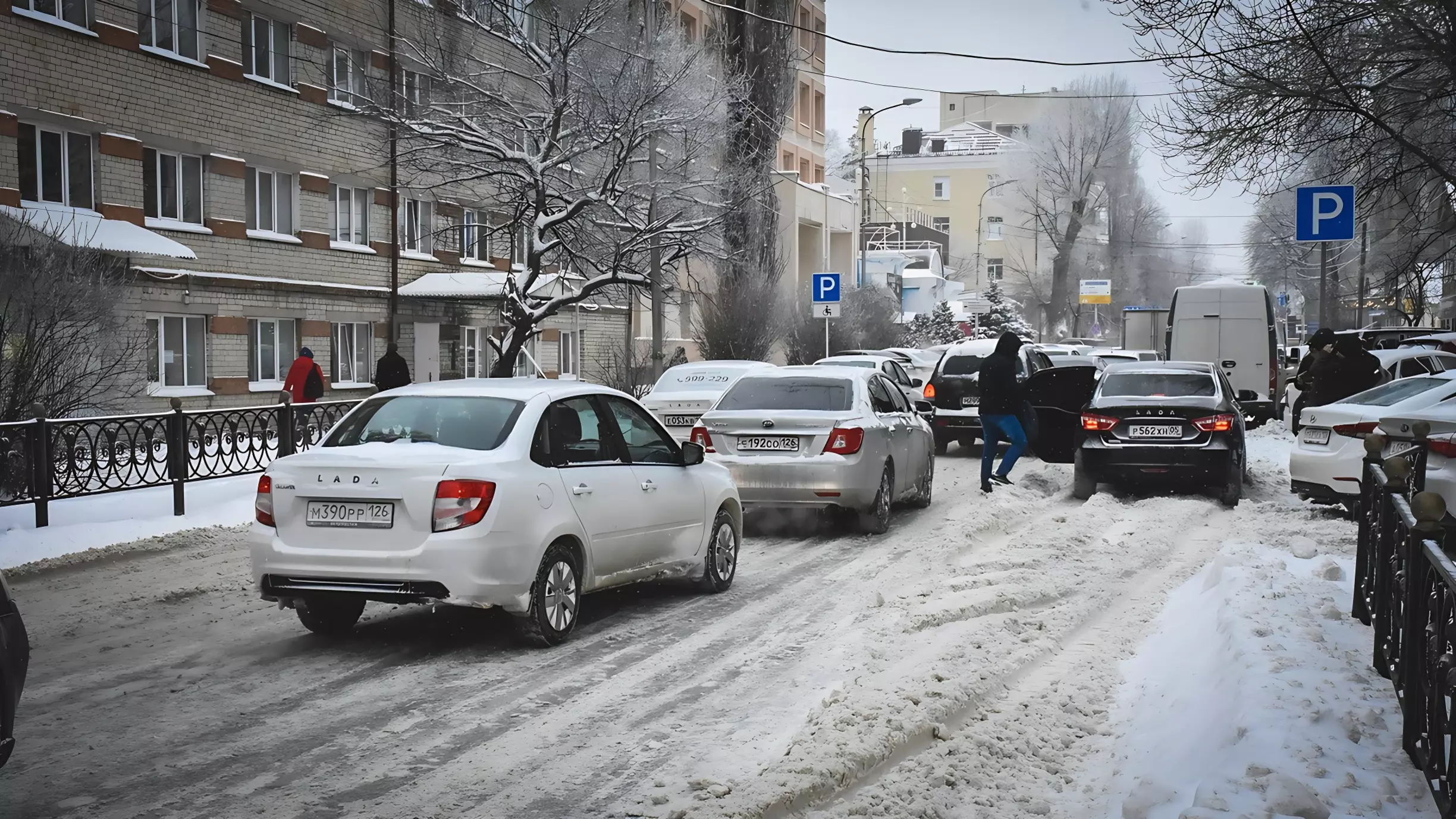Министр транспорта Прикамья Сергей Вешняков признал проблему с уборкой снега