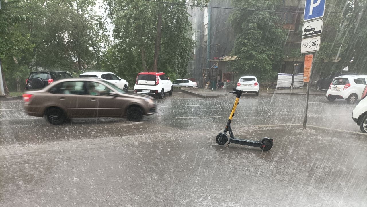 МЧС предупреждает о сильном дожде и грозе в Пермском крае в ночь на 7 июня