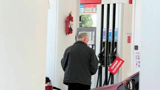 В рейтинге «бензиновый выбор россиян» лидерами стали «Лукойл» и «Роснефть»