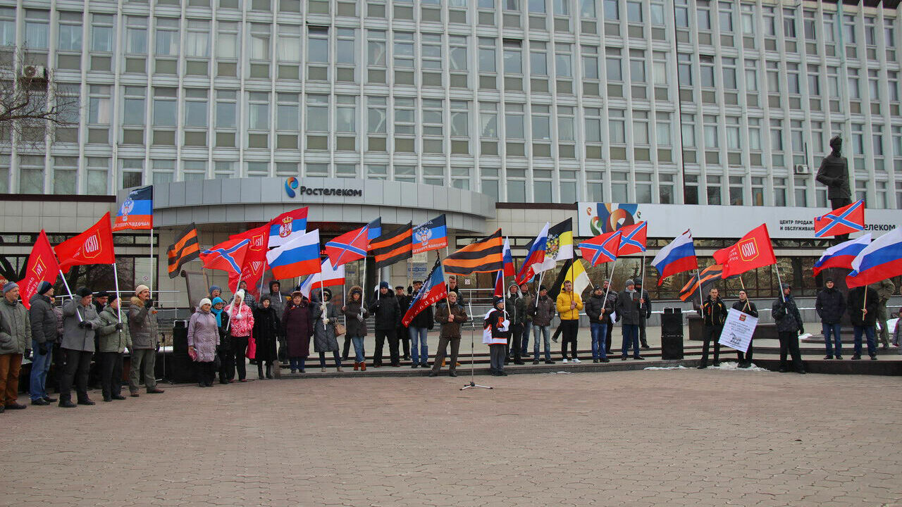 В Перми прошел митинг «День народного единства. За Новороссию»