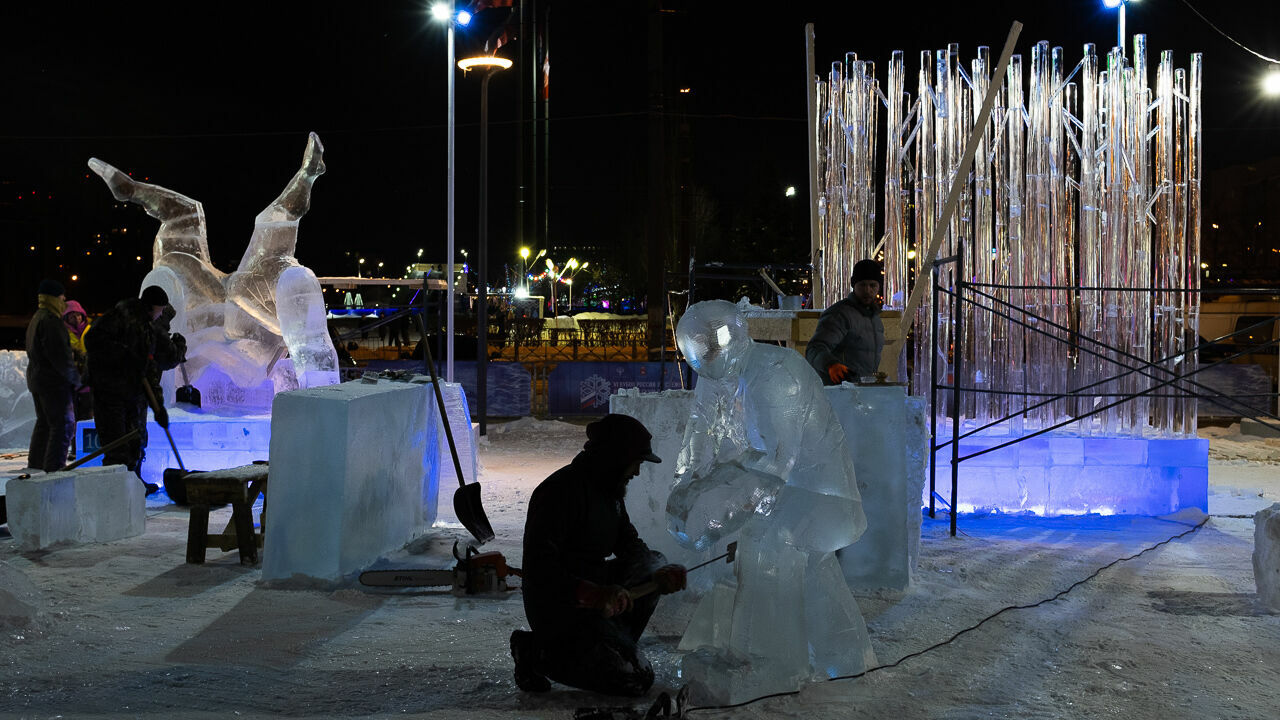 Сегодня на эспланаде пройдет Рождественский турнир ледовых скульптур и фестиваль огненных театров
