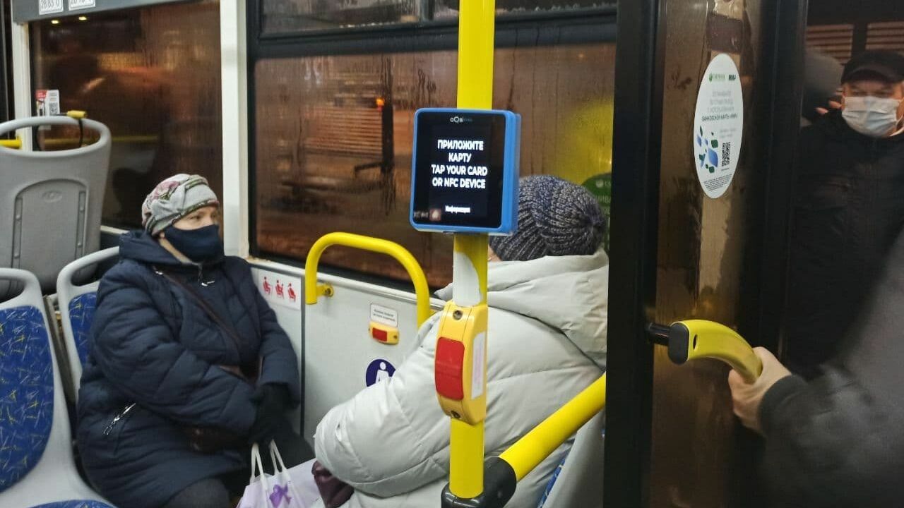 В Перми еще два автобусных маршрута перешли на бескондукторную оплату