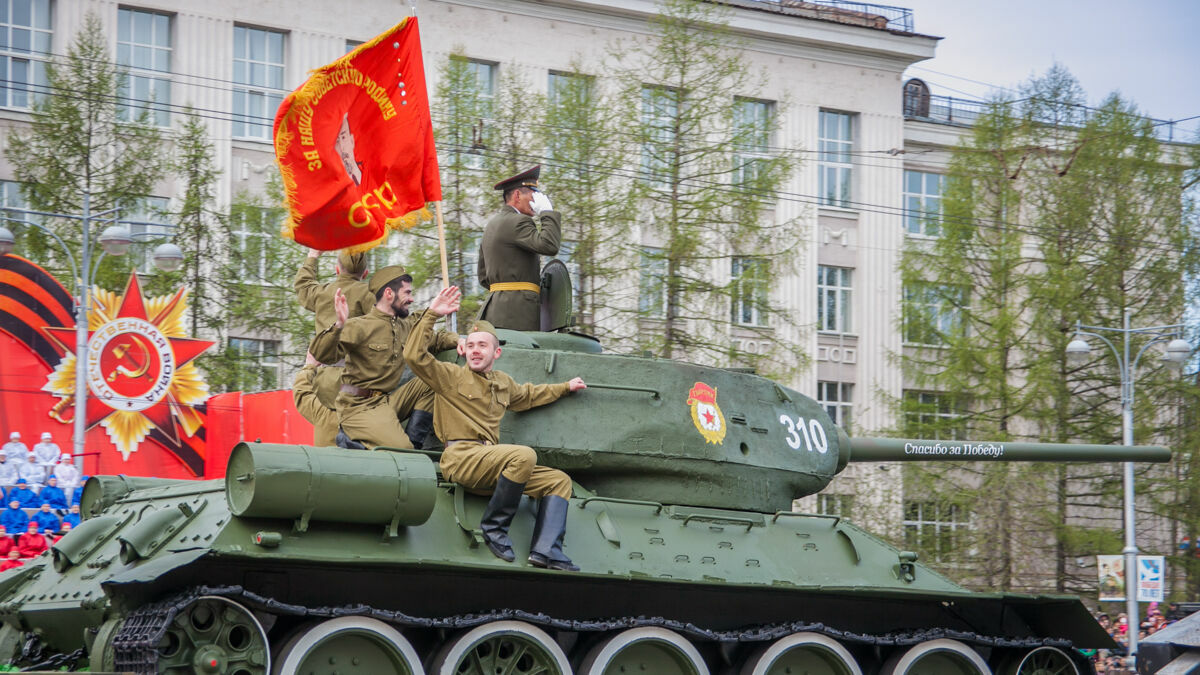 В Перми начался парад в честь Дня Победы: прямая трансляция