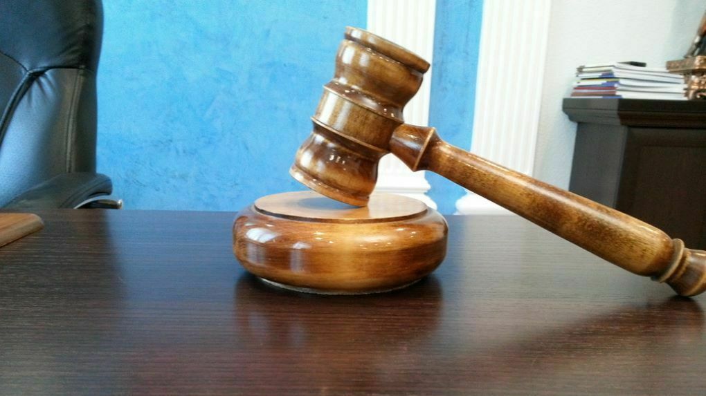 Краевой суд оставил в силе приговор жителю Гремячинска, избившему соседа лопатой