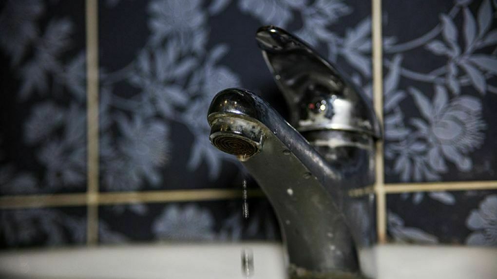 В Перми в десятках домов отключат холодную воду. Когда и где?