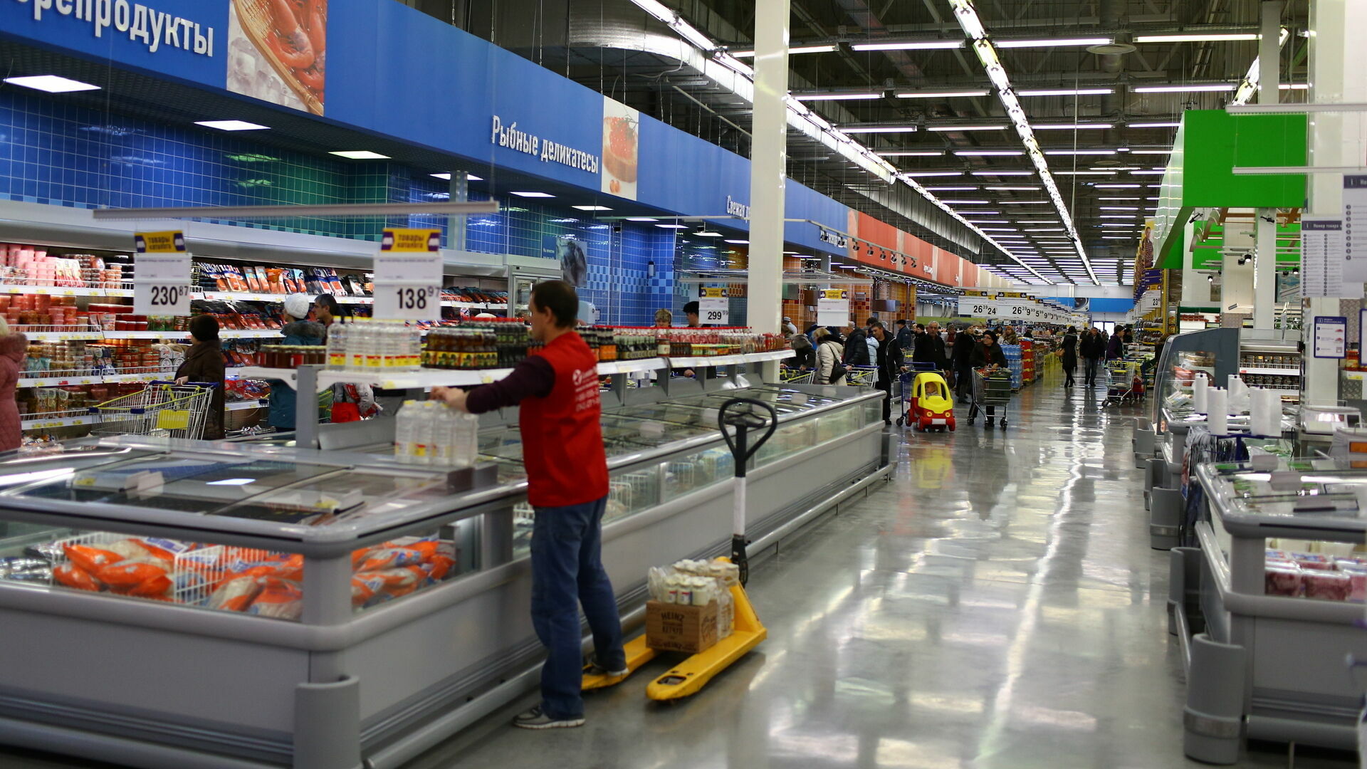 В Перми охранник супермаркета жестоко избил бездомного из-за украденных продуктов