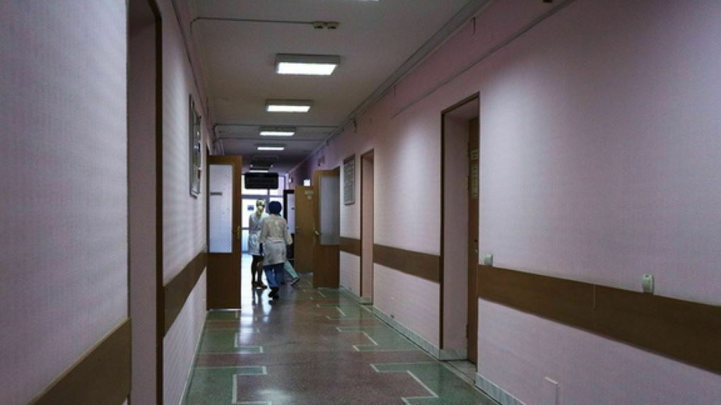 В Пермском крае из-за коронавируса приостановили плановые приемы в поликлиниках