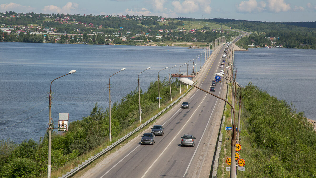 На Чусовском мосту на неопределенный срок ограничено движение транспорта