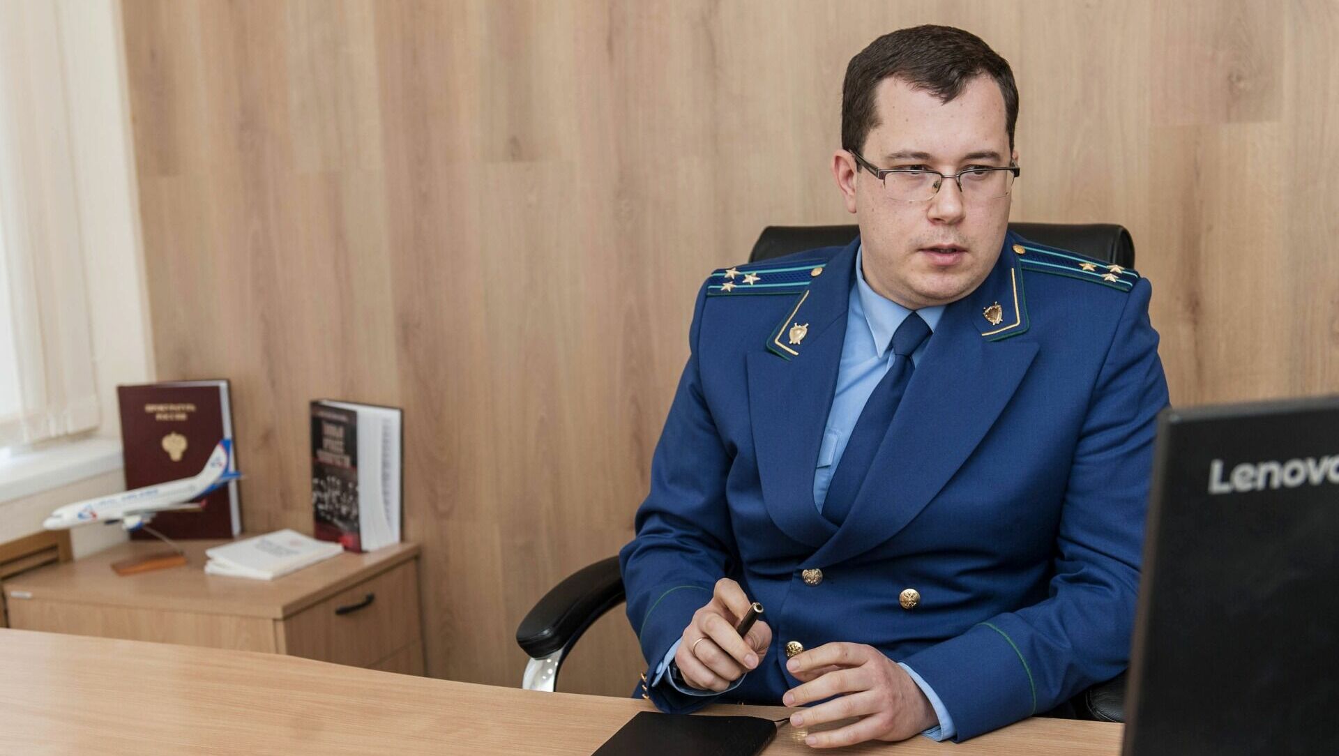 Пермский транспортный прокурор — о самолете в сугробе и других громких происшествиях