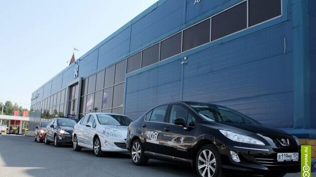 Новый автоцентр Peugeot открылся на улице Героев Хасана