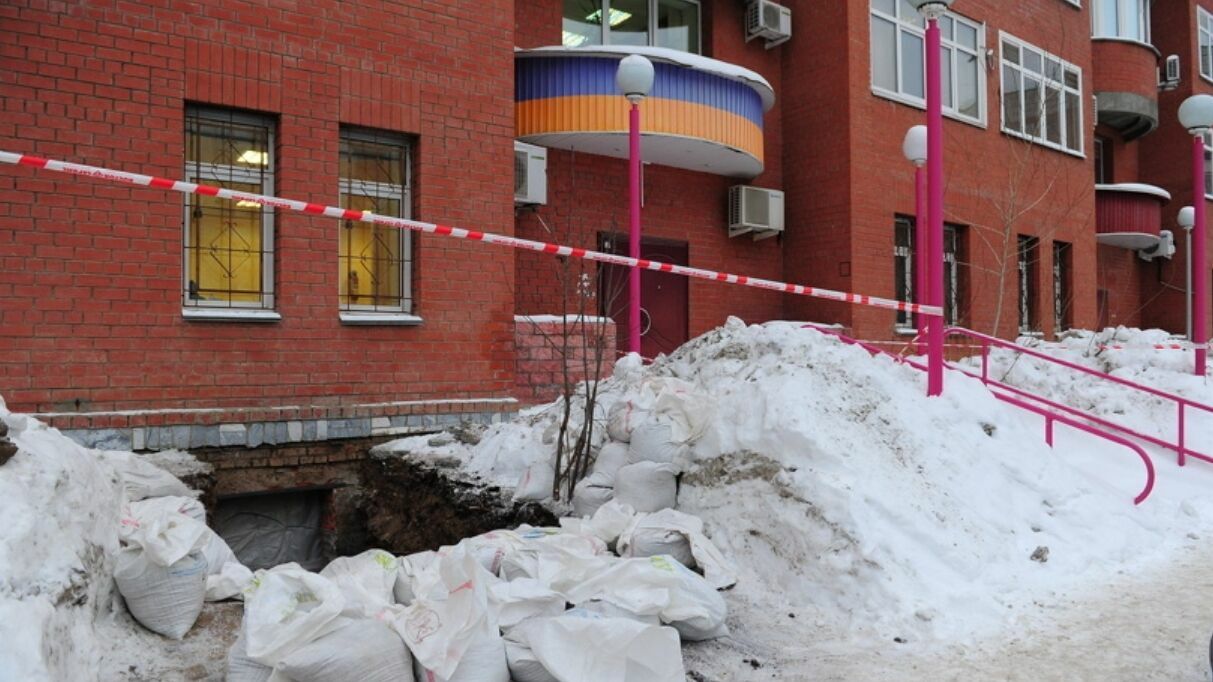 Суд запретил продолжать реконструкцию подвала в доме на ул. Максима Горького, 60