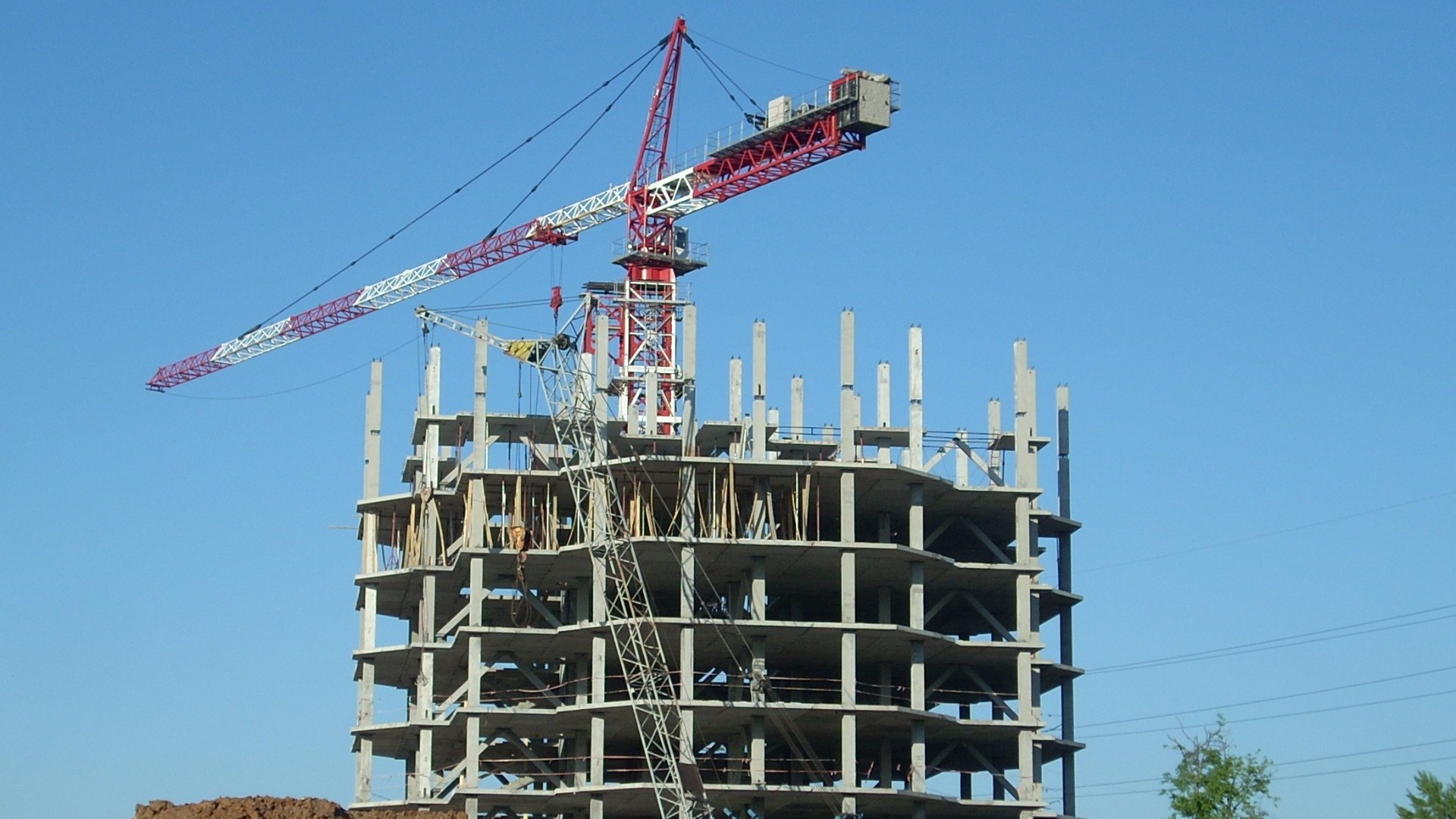 Объемы строительства жилья в Прикамье за год сократились на 12,4%